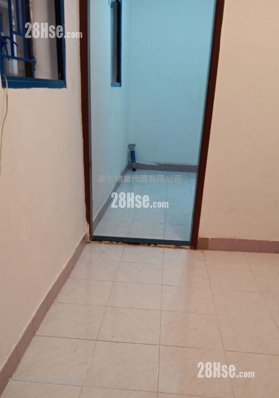 村屋 租盘 1 房 , 1 浴室 350 平方尺