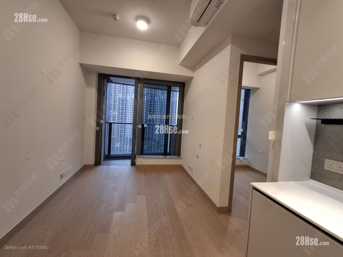 Park Seasons Rental 2 Bedrooms , 1 Bathroom 448 ft²