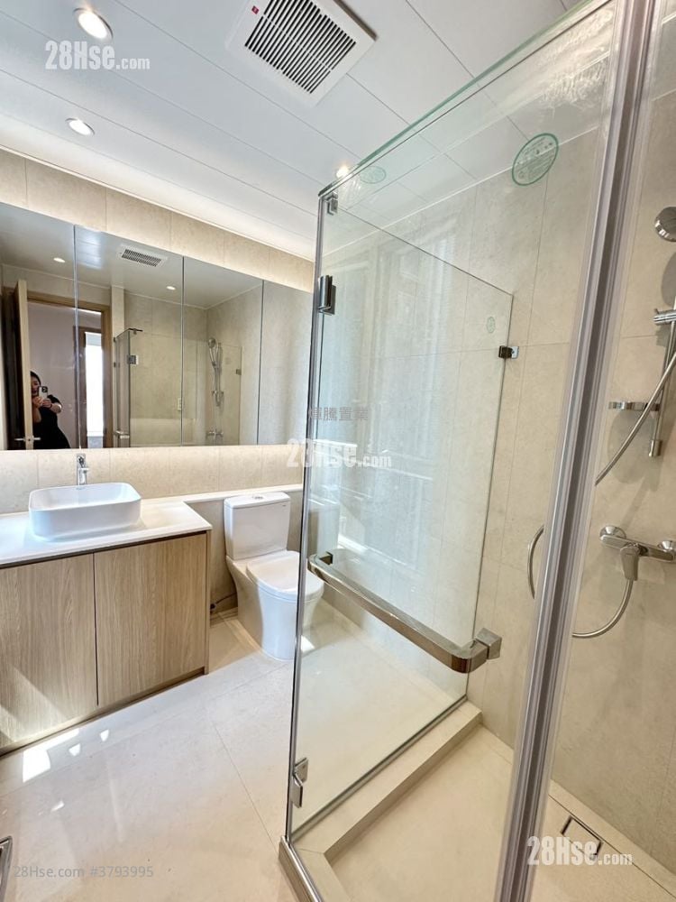 现崇山 租盘 3 房 , 2 浴室 946 平方尺