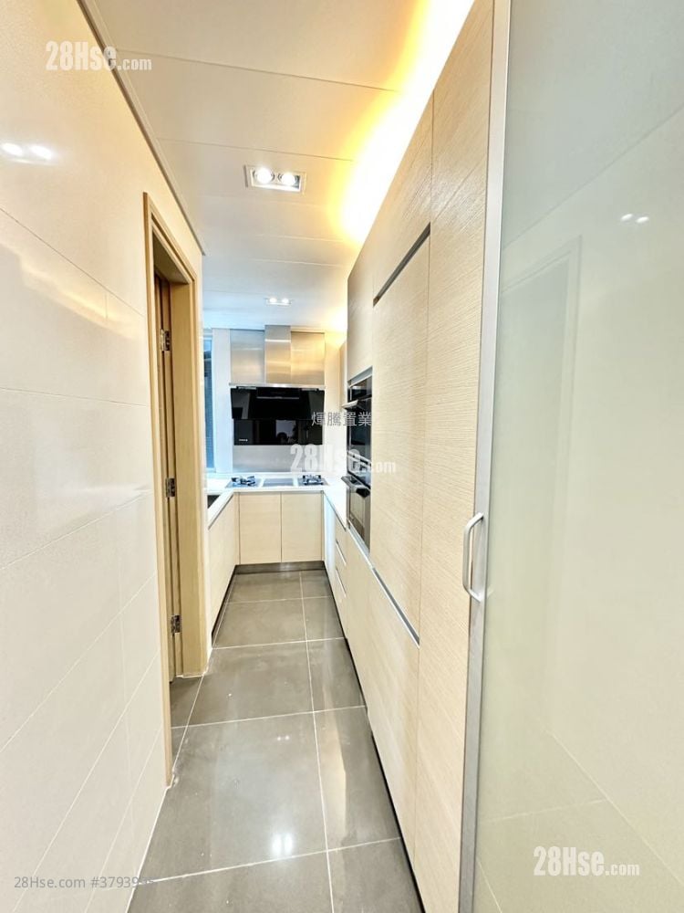 现崇山 租盘 3 房 , 2 浴室 946 平方尺