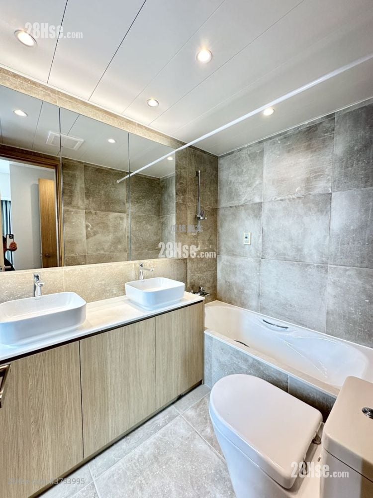 现崇山 租盘 3 房 , 2 浴室 946 平方尺