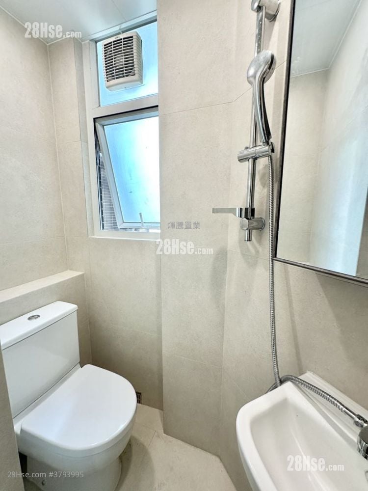 现崇山 租盘 3 房 , 2 浴室 946 平方尺