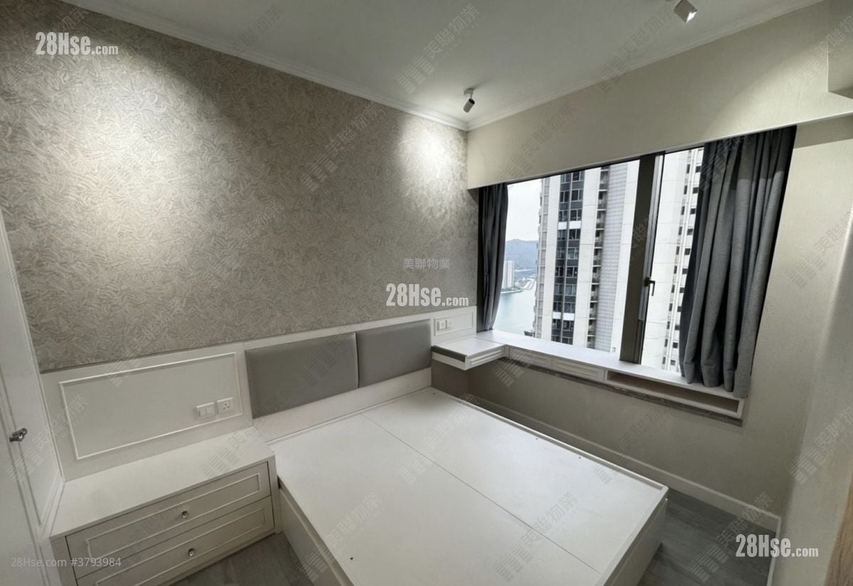 Ocean Pride Sell 3 Bedrooms , 2 Bathrooms 773 ft²