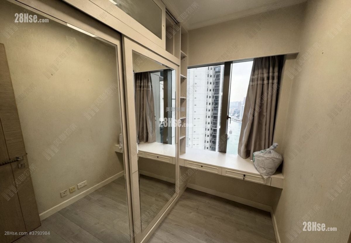 Ocean Pride Sell 3 Bedrooms , 2 Bathrooms 773 ft²