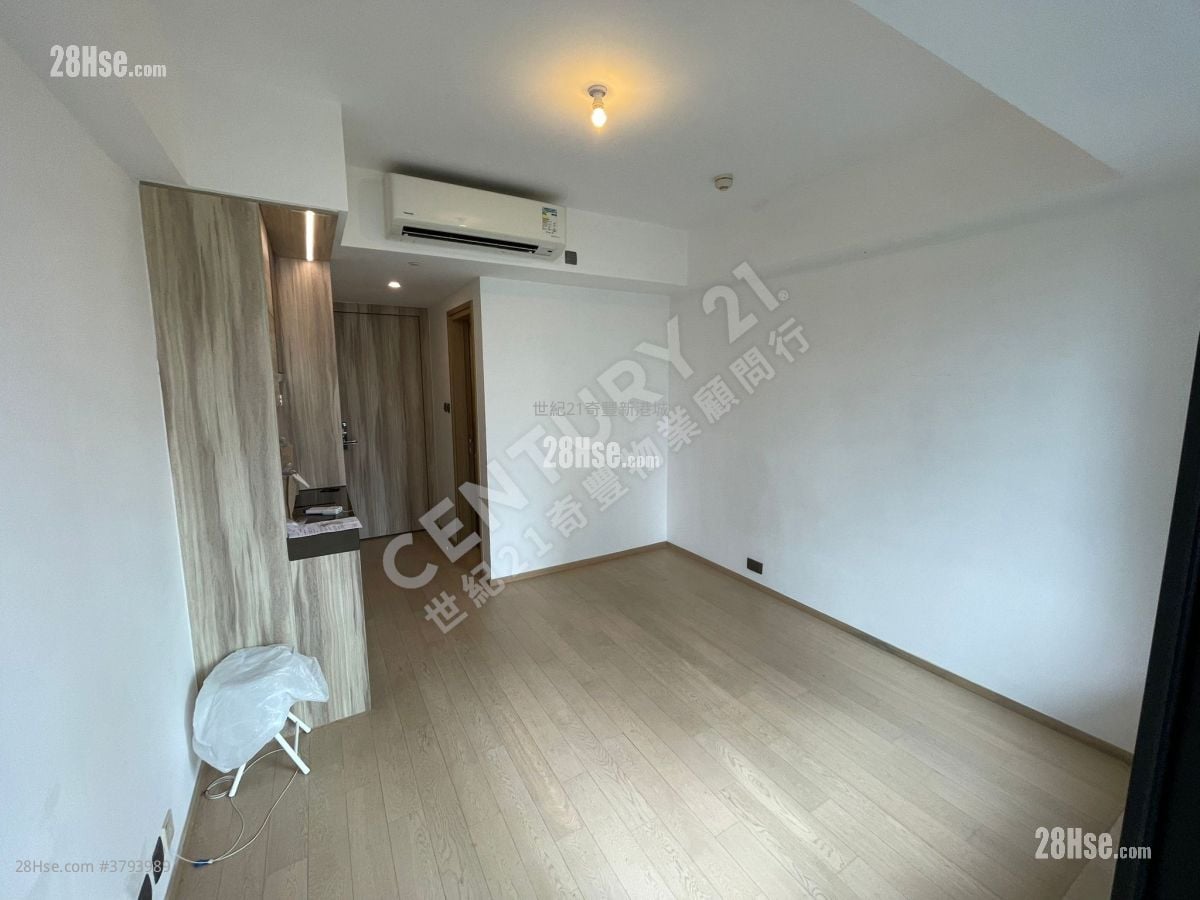 The.met.blossom Sell Studio , 1 Bathroom 221 ft²