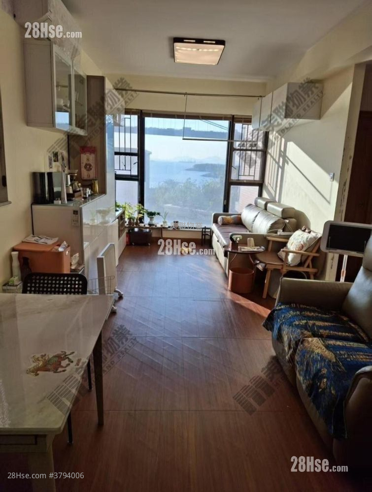 Park Island Sell 2 Bedrooms , 1 Bathroom 594 ft²