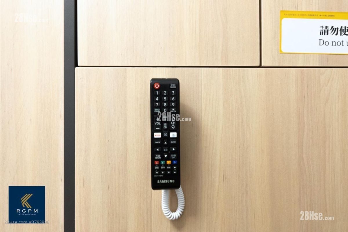 骆克大楼 租盘 2 浴室 700 平方尺