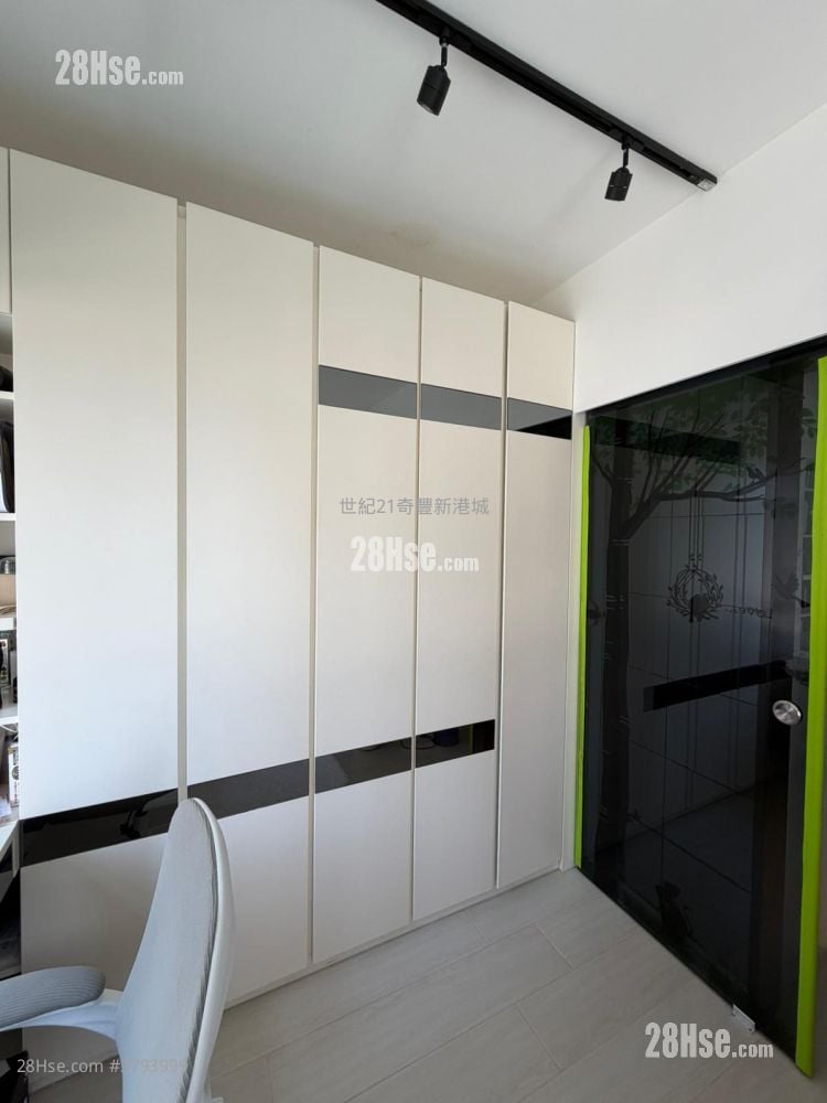 Sunshine City Rental 2 Bedrooms , 1 Bathroom 337 ft²