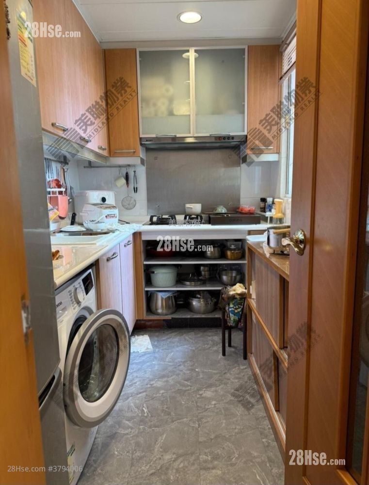 Park Island Sell 2 Bedrooms , 1 Bathroom 594 ft²