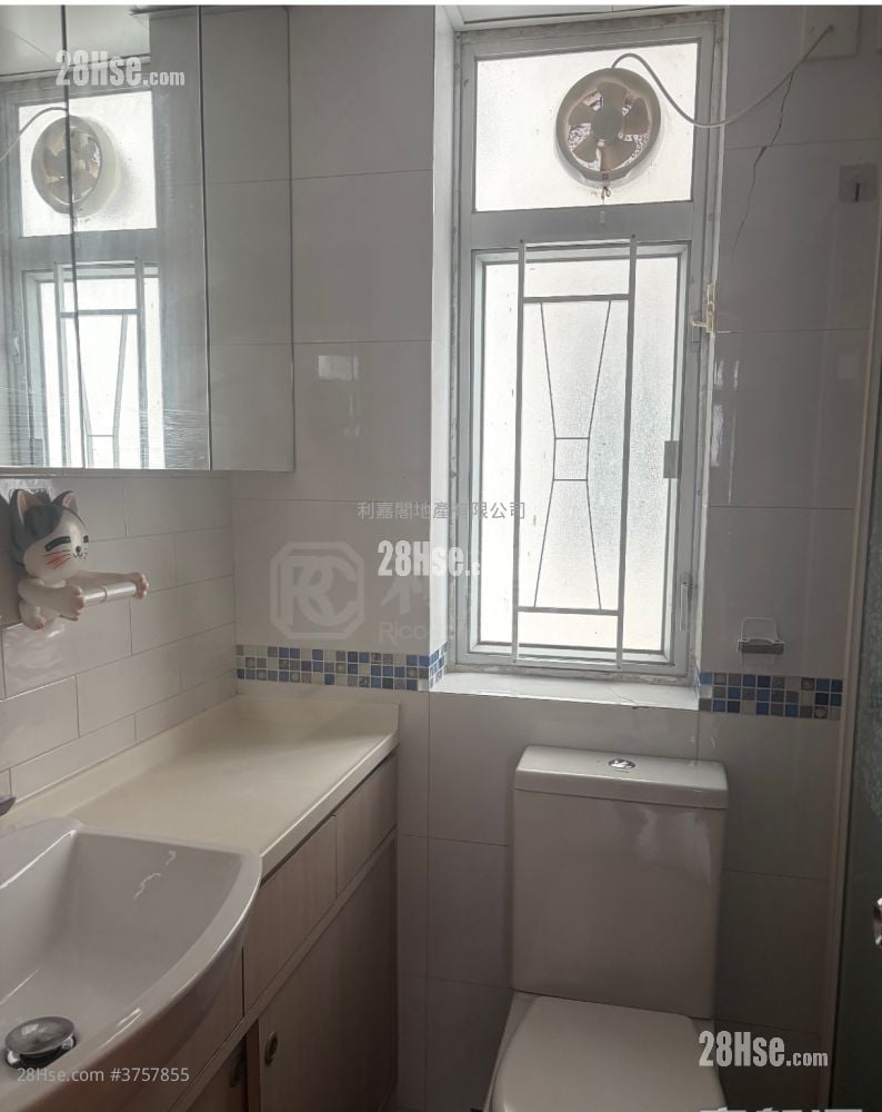 南丰新邨 售盘 2 房 , 1 浴室 391 平方尺