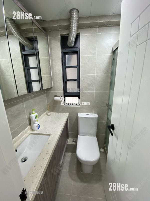 Siu Hong Court Rental 483 ft²