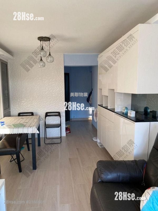 Siu Hong Court Rental 483 ft²