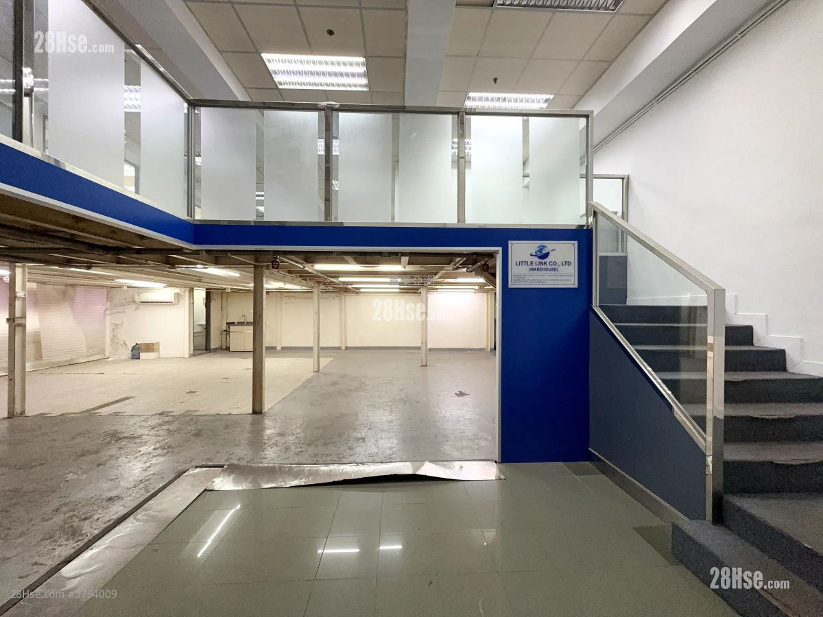 嘉力工业中心 租盘 4 房 , 2 厕所