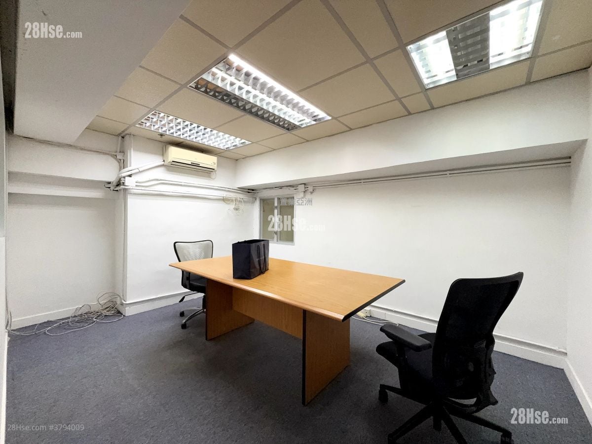 嘉力工业中心 租盘 4 房 , 2 厕所