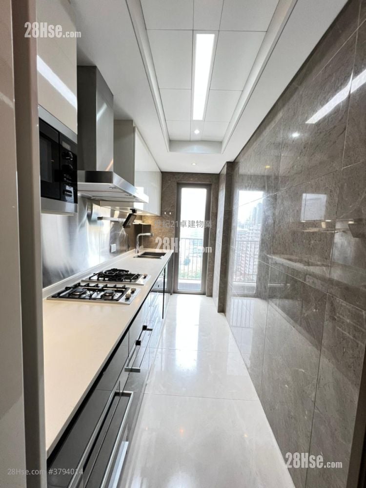 The Austin 售盘 3 房 , 2 浴室 890 平方尺