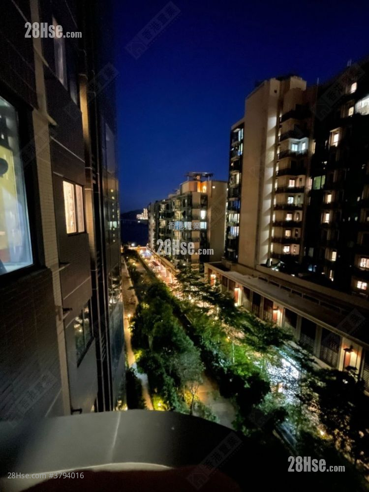 Alto Residences Sell 1 Bedroom , 1 Bathroom 388 ft²