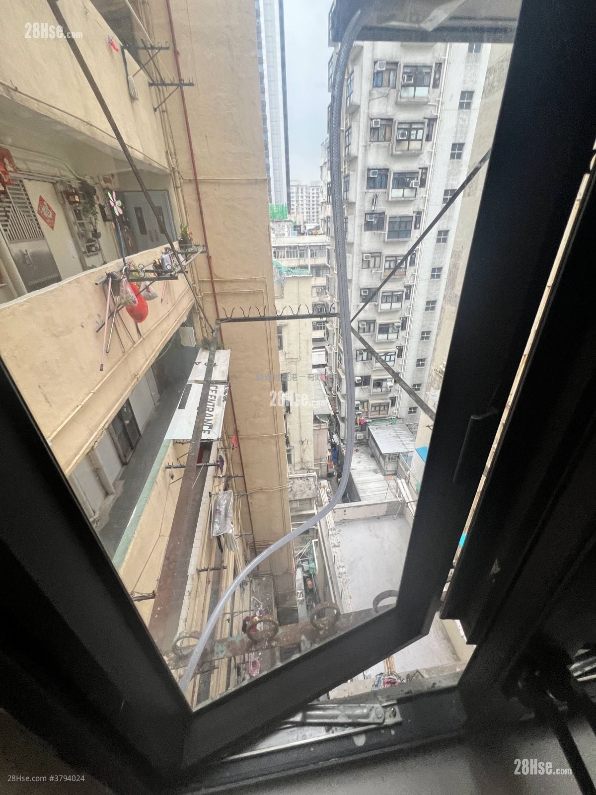 百祥大樓 租盤 開放式間隔 , 1 浴室 150 平方呎