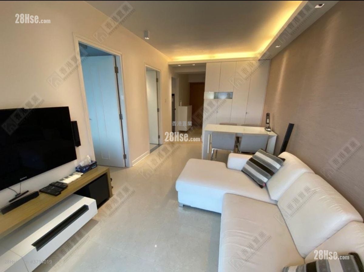 Hampton Place Sell 2 Bedrooms , 1 Bathroom 465 ft²