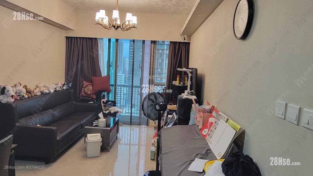 Yuccie Square Sell 3 Bedrooms , 2 Bathrooms 645 ft²