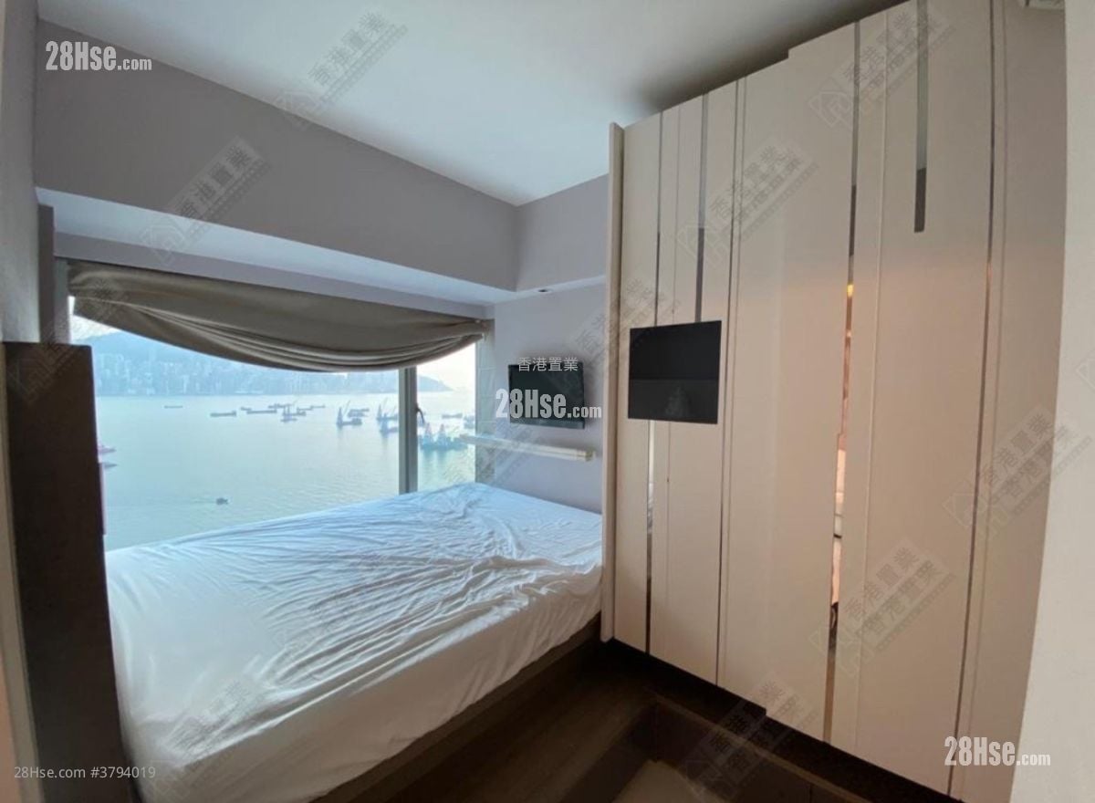 Hampton Place Sell 2 Bedrooms , 1 Bathroom 465 ft²