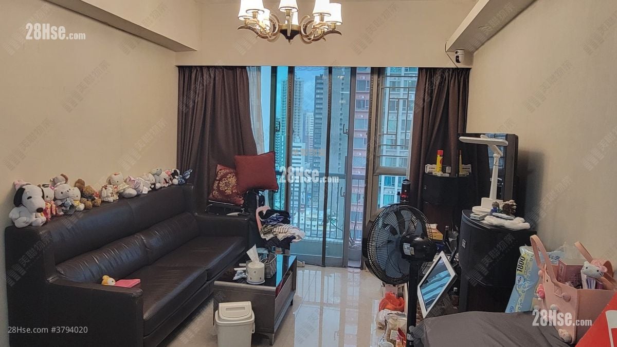 Yuccie Square Sell 3 Bedrooms , 2 Bathrooms 645 ft²