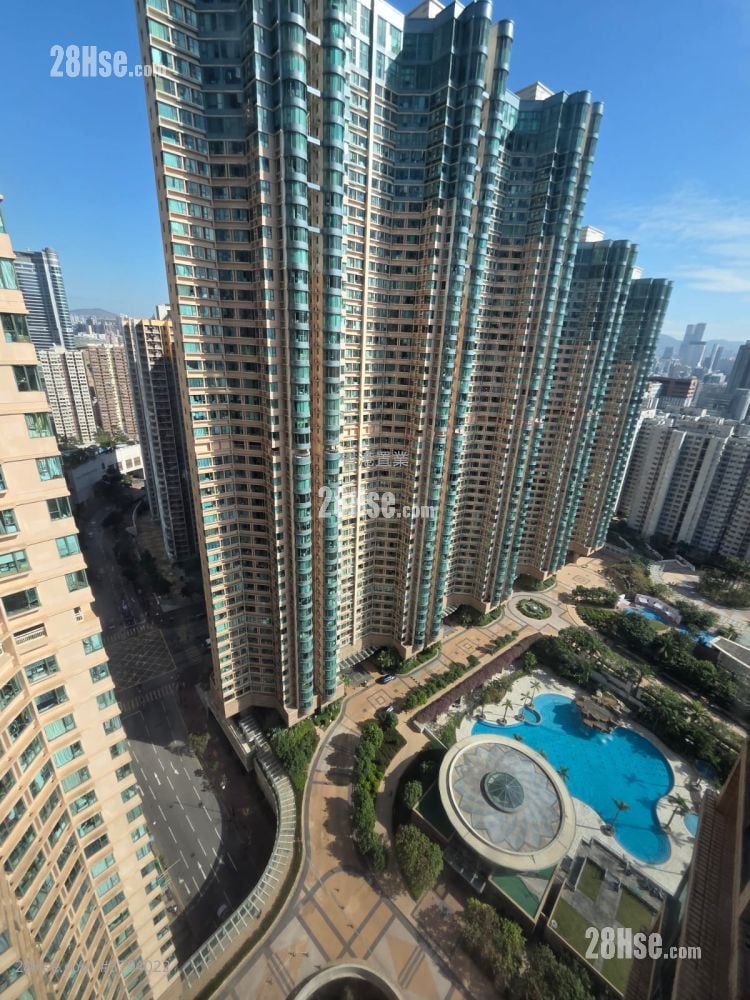 Park Avenue Sell 3 Bedrooms , 2 Bathrooms 777 ft²