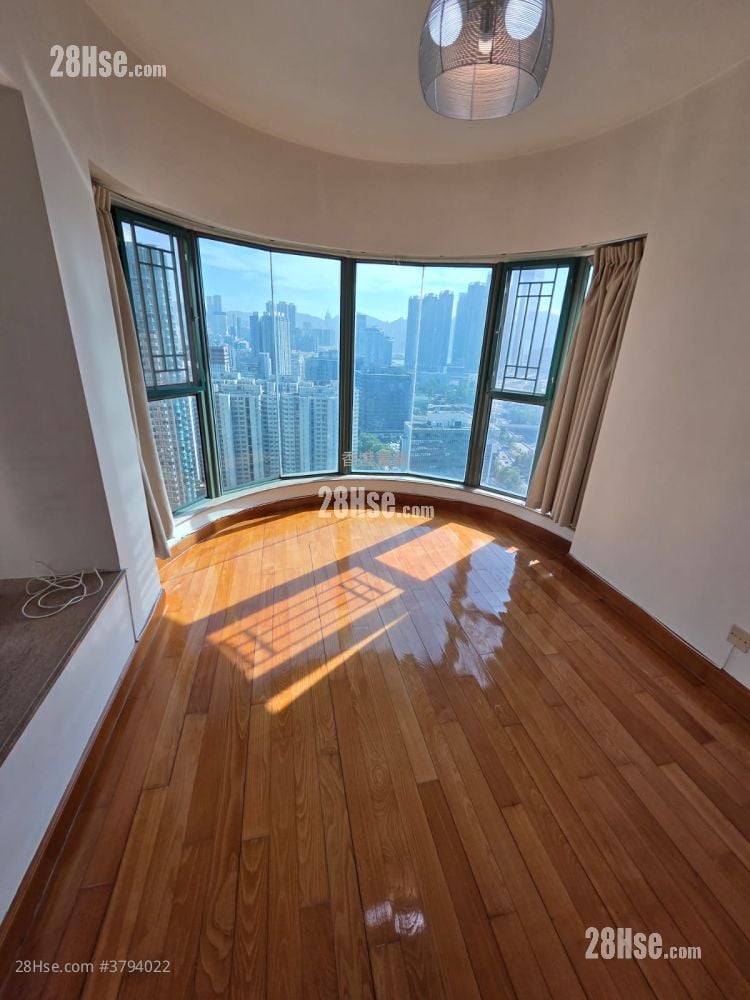 Park Avenue Sell 3 Bedrooms , 2 Bathrooms 777 ft²