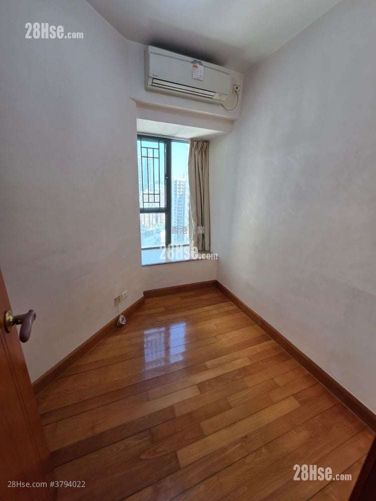 Park Avenue Sell 3 Bedrooms , 2 Bathrooms 777 ft²