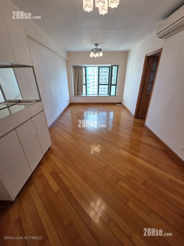 Park Avenue Sell 3 Bedrooms , 2 Bathrooms 777 ft²