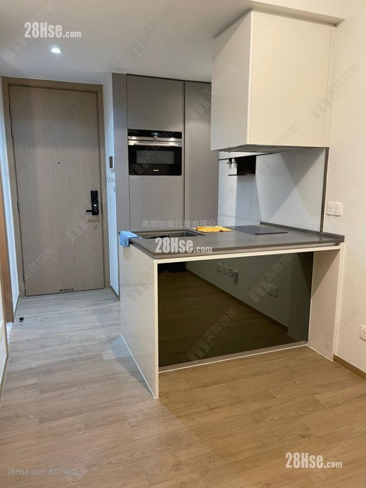 Lp6 Sell 1 Bedroom , 1 Bathroom 306 ft²