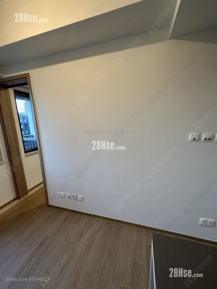 Lp6 Sell 1 Bedroom , 1 Bathroom 306 ft²