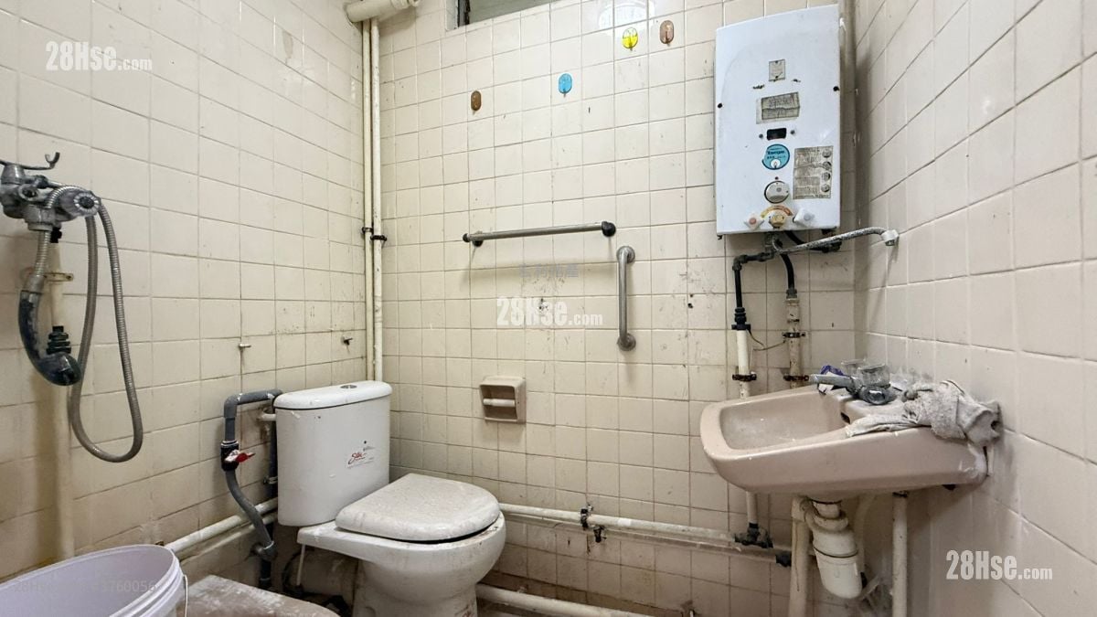 景翠苑 售盘 2 房 376 平方尺