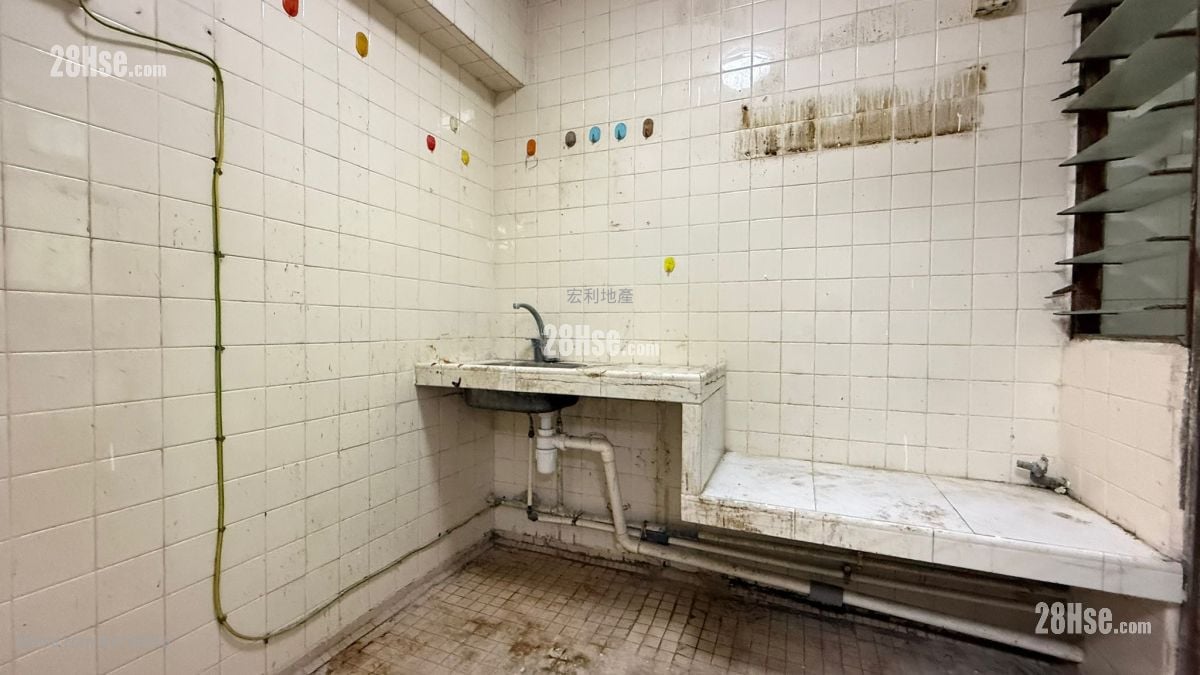 景翠苑 售盘 2 房 376 平方尺