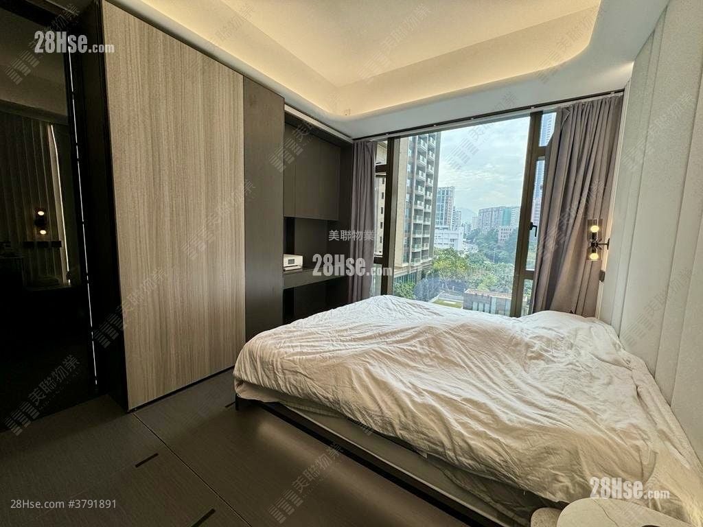 Grand Homm Sell 3 Bedrooms 1,403 ft²