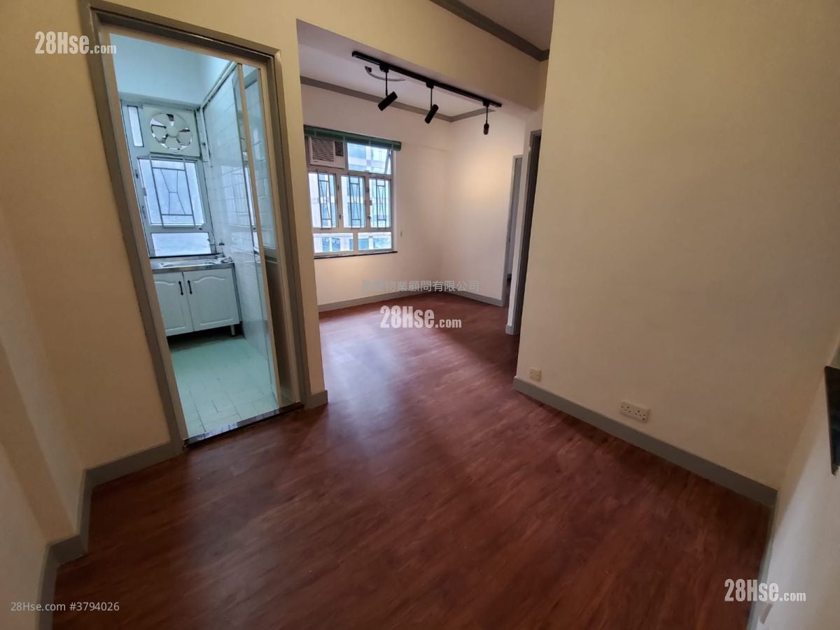 Wai Sun Building Sell 2 Bedrooms , 1 Bathroom 371 ft²