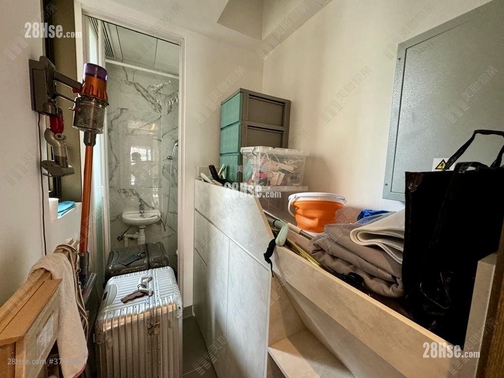 Grand Homm Sell 3 Bedrooms 1,403 ft²