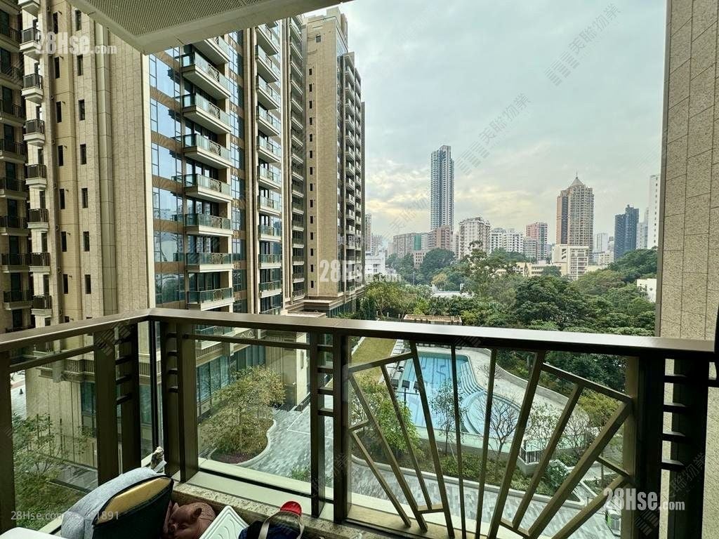 Grand Homm Sell 3 Bedrooms 1,403 ft²