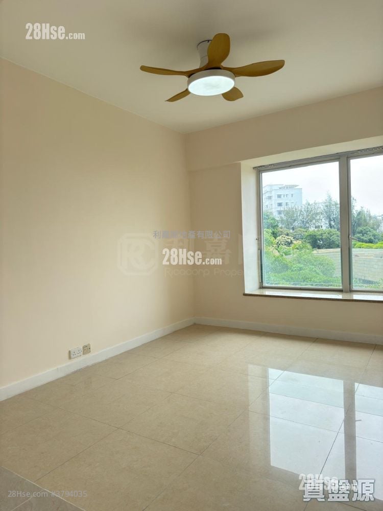 One Beacon Hill Sell 4 Bedrooms 1,495 ft²