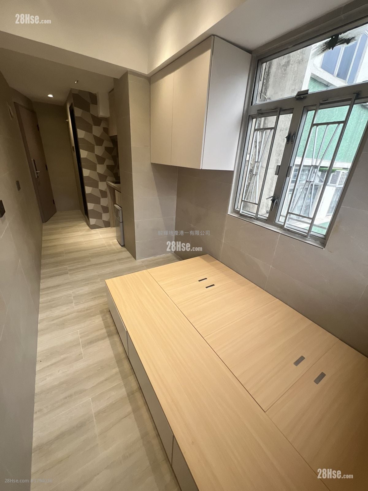 百祥大樓 租盤 開放式間隔 , 1 浴室 170 平方呎