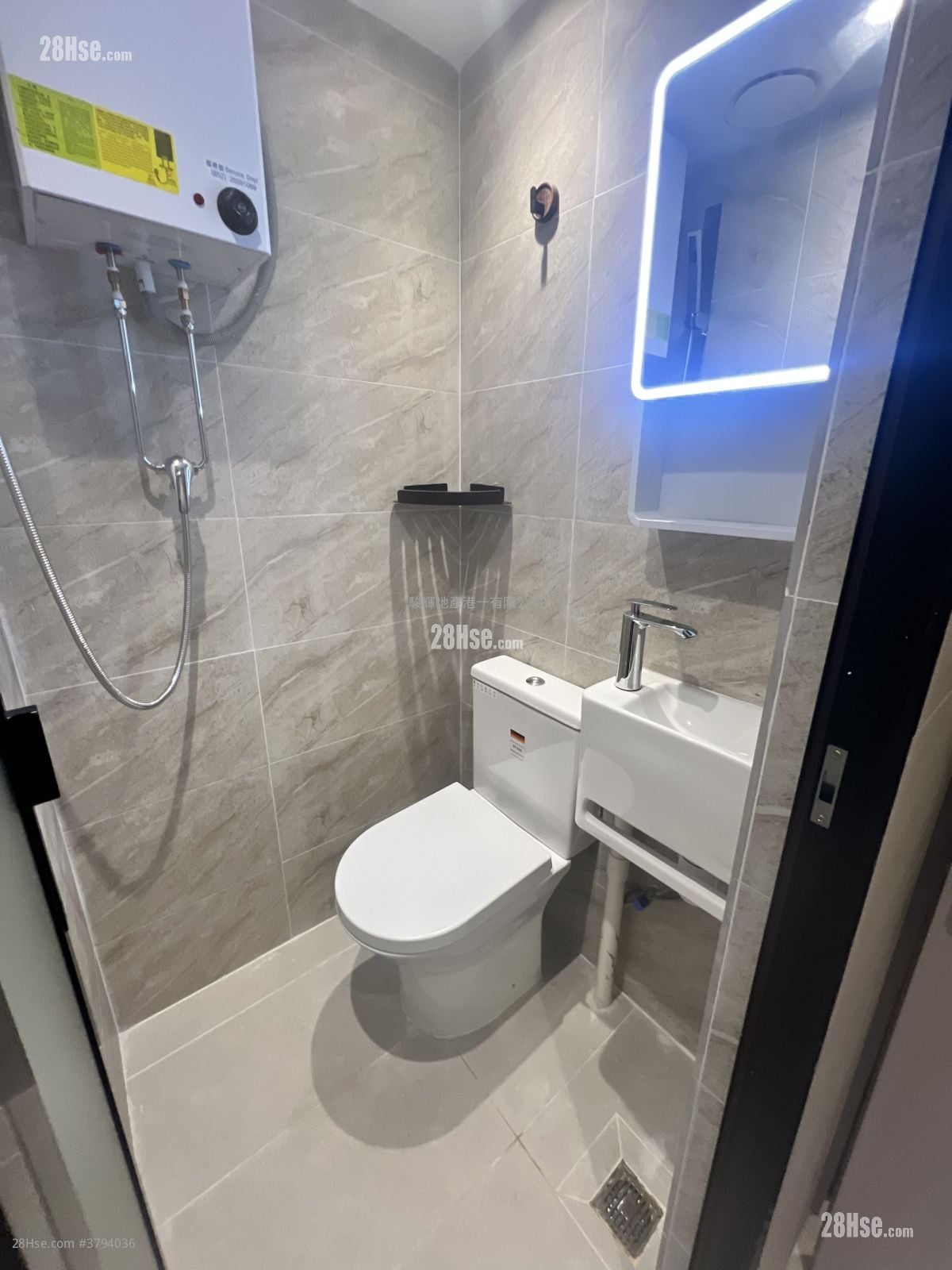 百祥大樓 租盤 開放式間隔 , 1 浴室 170 平方呎