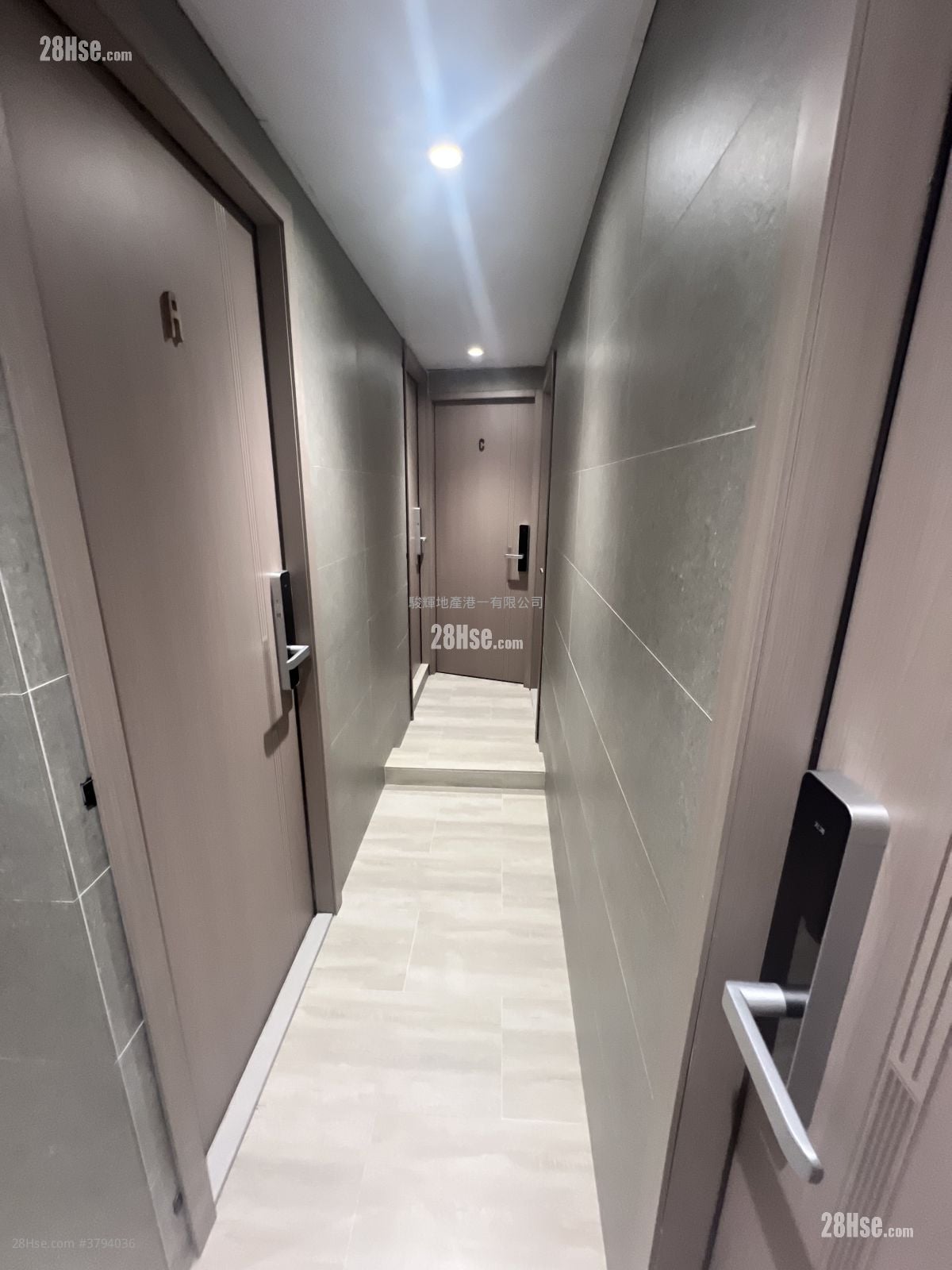 百祥大樓 租盤 開放式間隔 , 1 浴室 170 平方呎