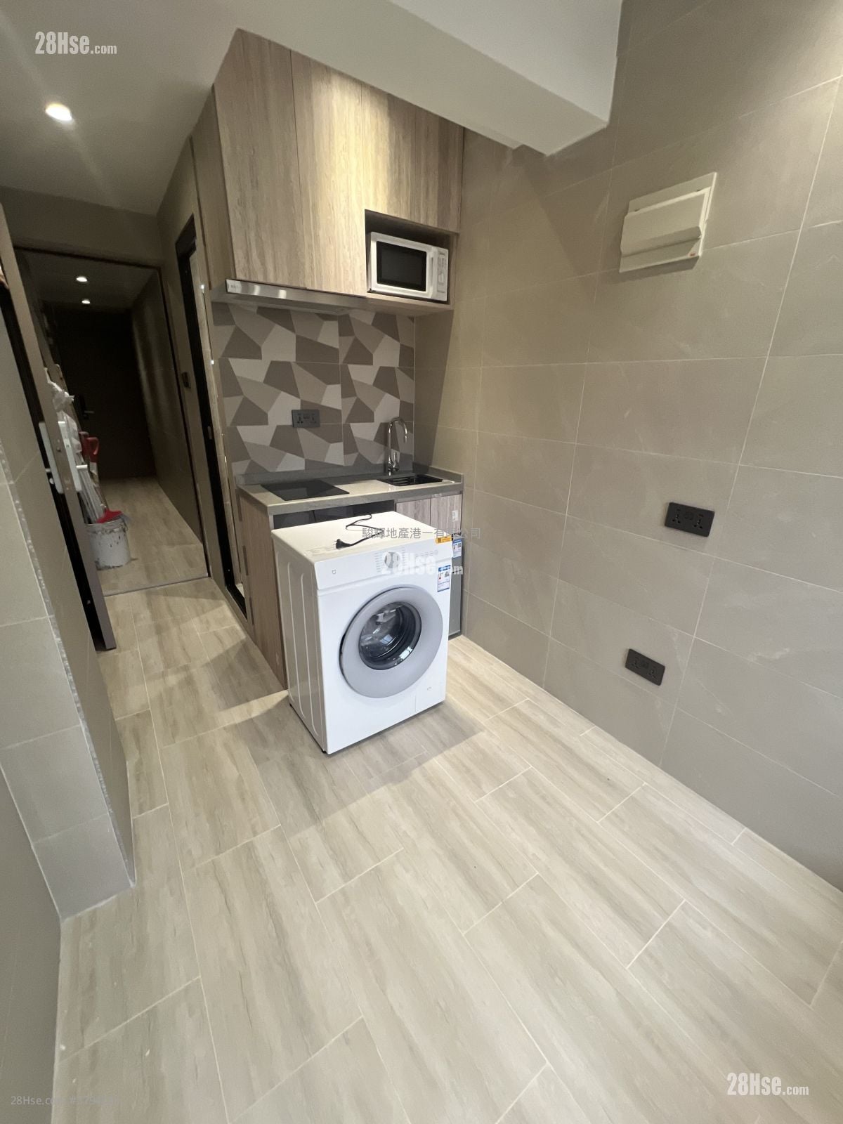 百祥大樓 租盤 開放式間隔 , 1 浴室 170 平方呎