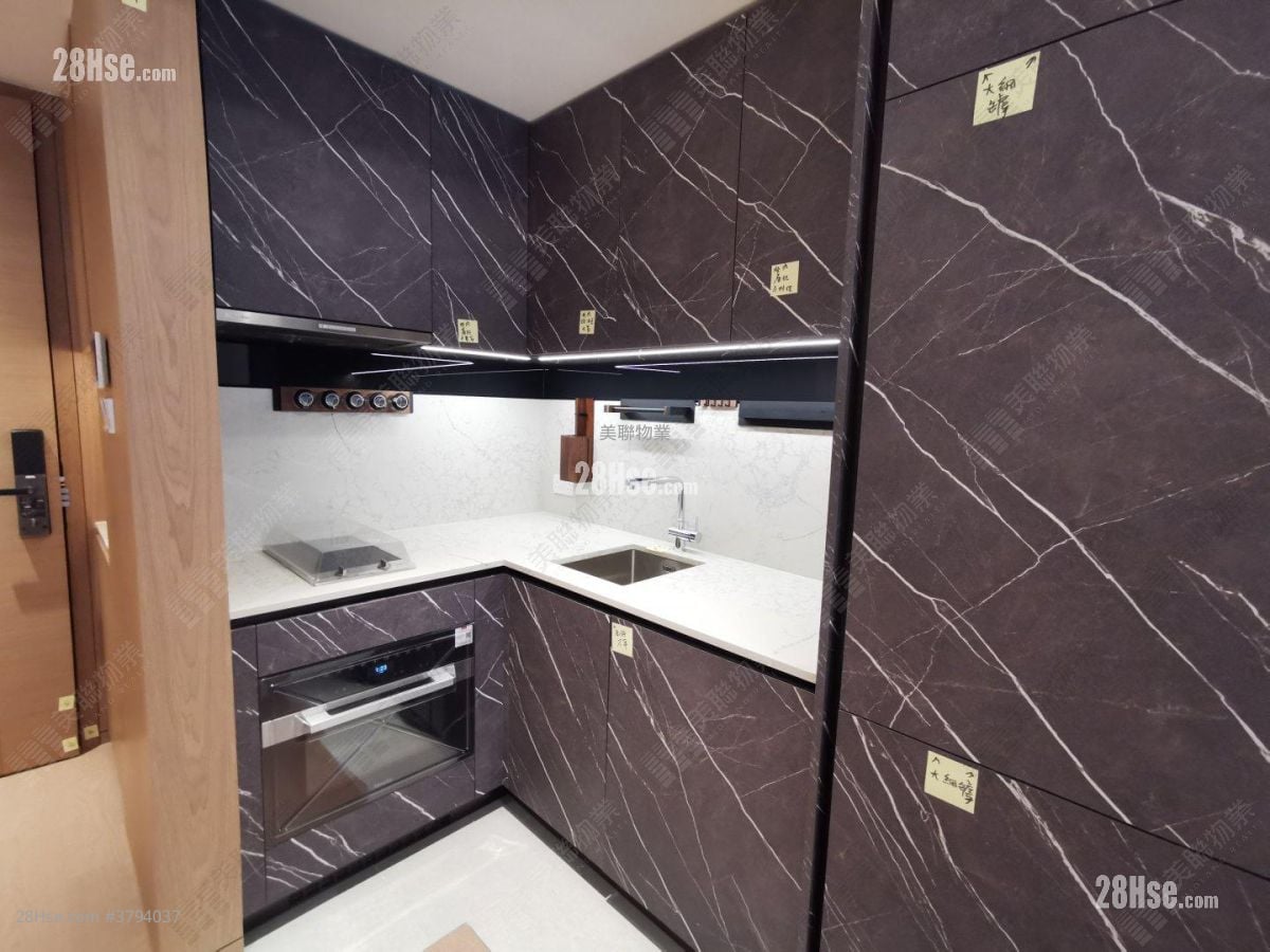 Onmantin Sell 1 Bedroom , 1 Bathroom 377 ft²