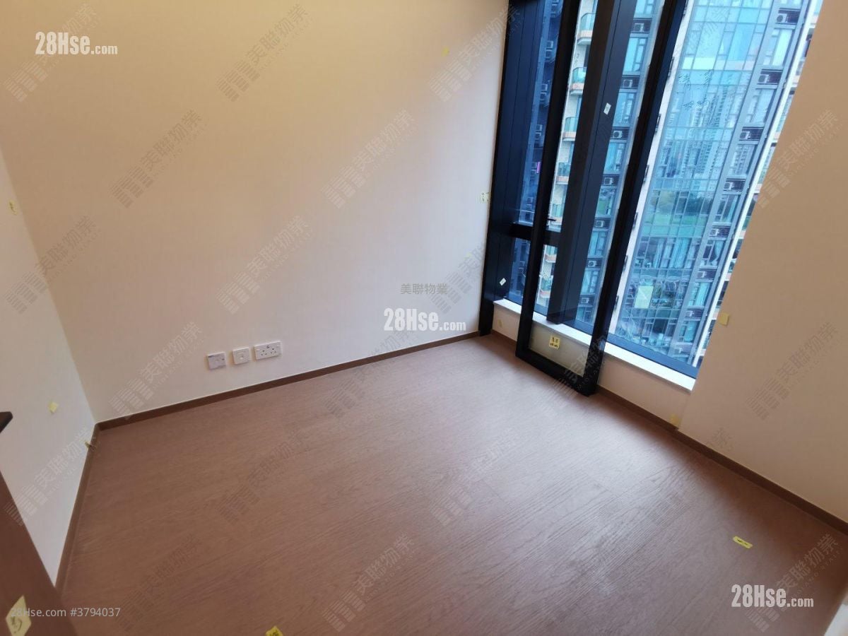 Onmantin Sell 1 Bedroom , 1 Bathroom 377 ft²