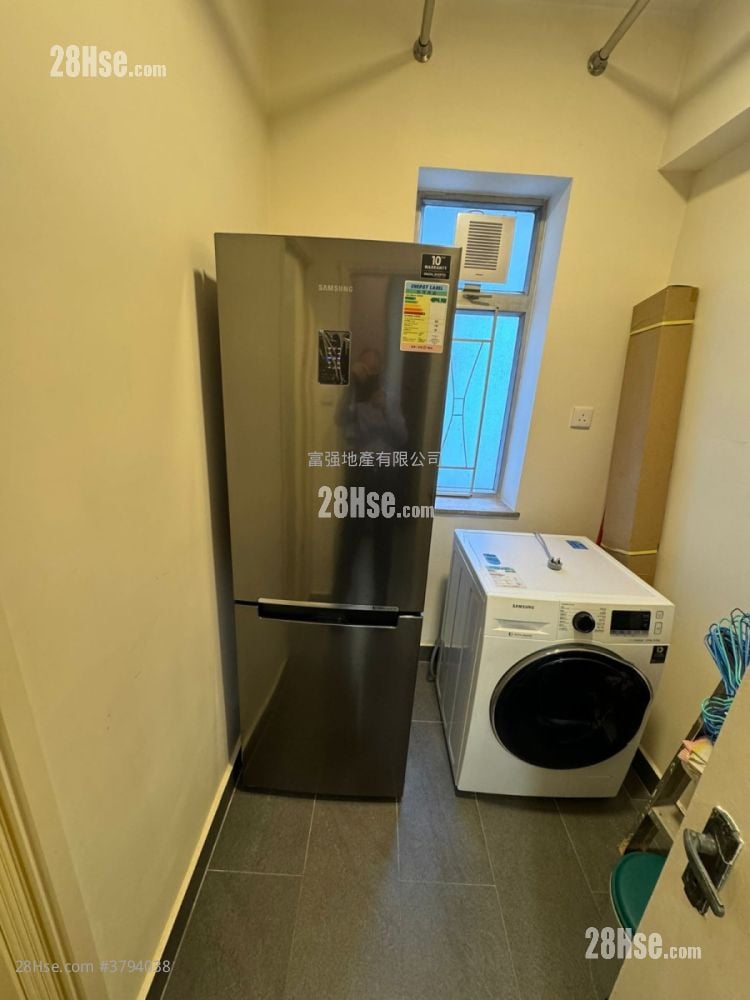 百德大厦 售盘 3 房 753 平方尺