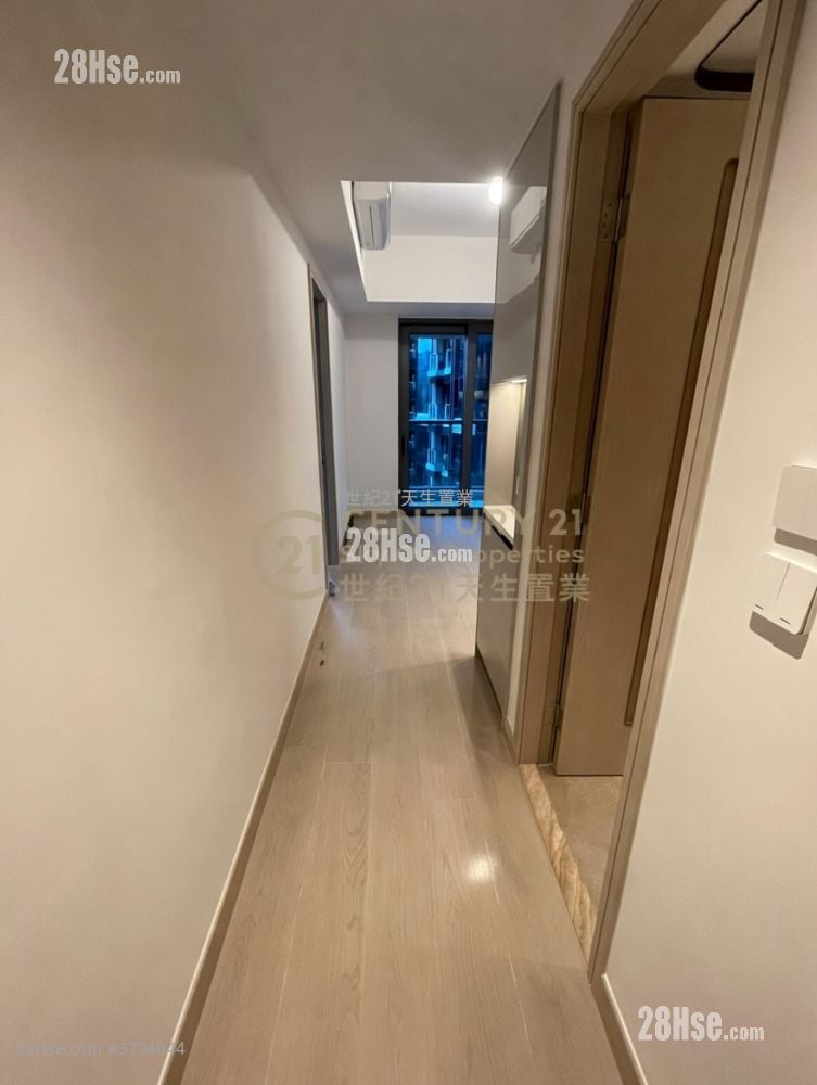 Gold Coast Bay Rental 1 Bedroom , 1 Bathroom 301 ft²