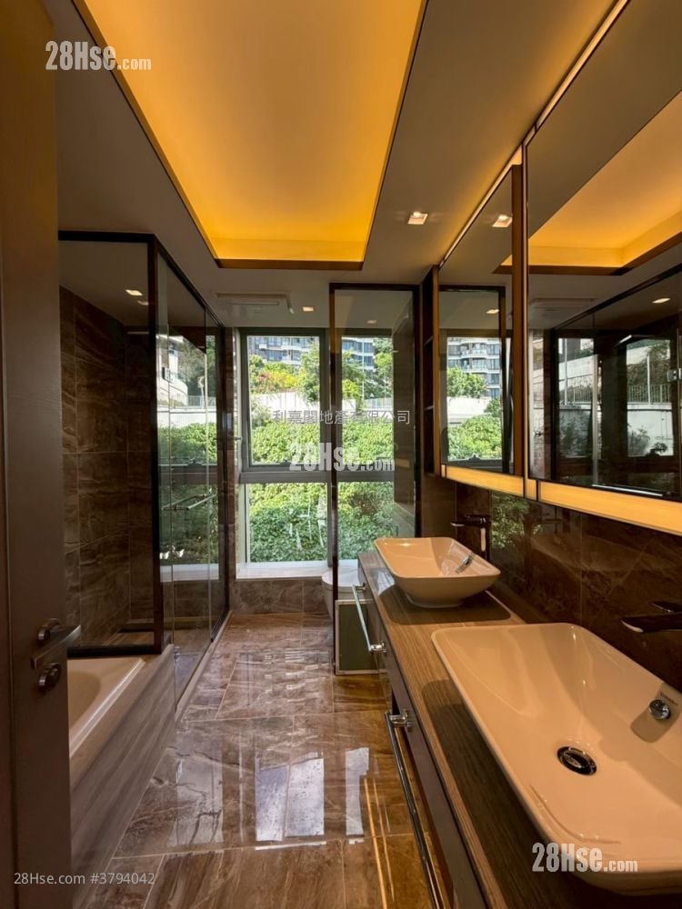 富豪山峯 售盘 4 房 , 3 浴室 1,616 平方尺