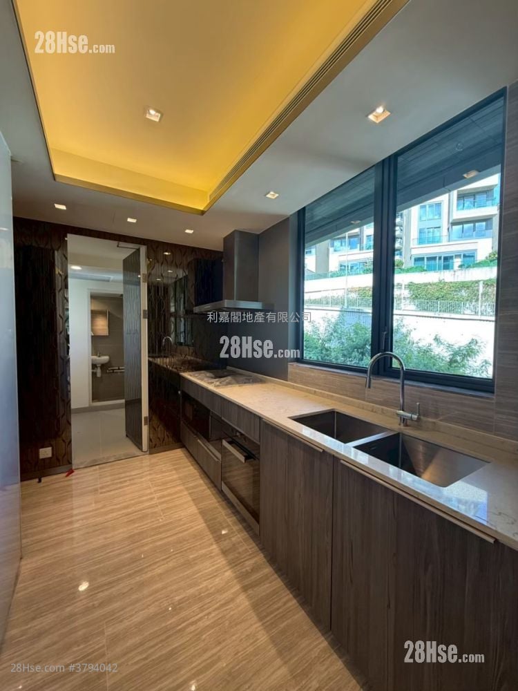 富豪山峯 售盘 4 房 , 3 浴室 1,616 平方尺