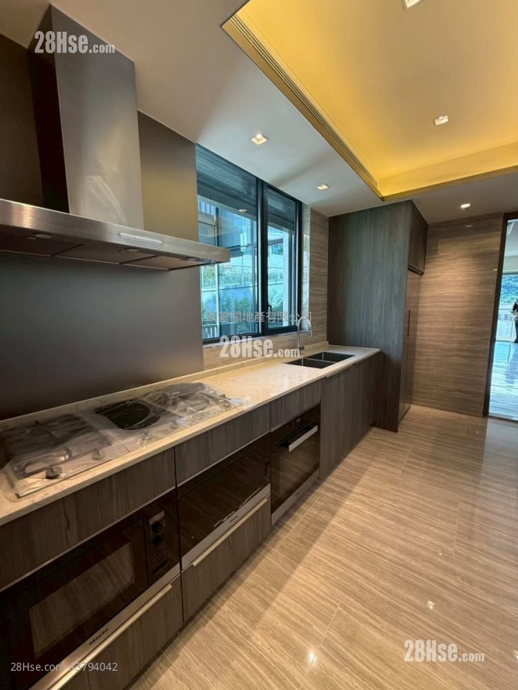 富豪山峯 售盘 4 房 , 3 浴室 1,616 平方尺