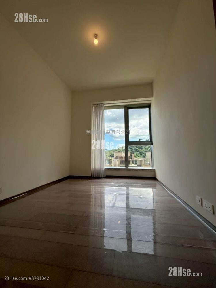 富豪山峯 售盘 4 房 , 3 浴室 1,616 平方尺